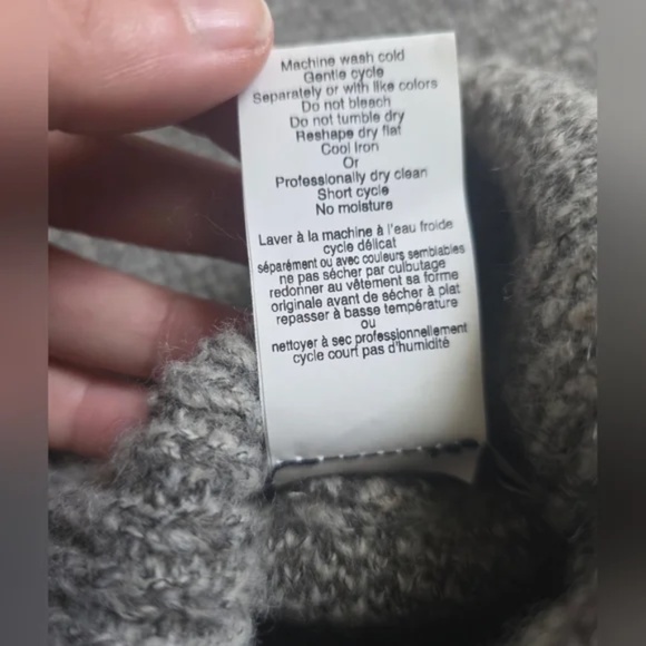 Turtleneck Wrap - Picture 9 of 10